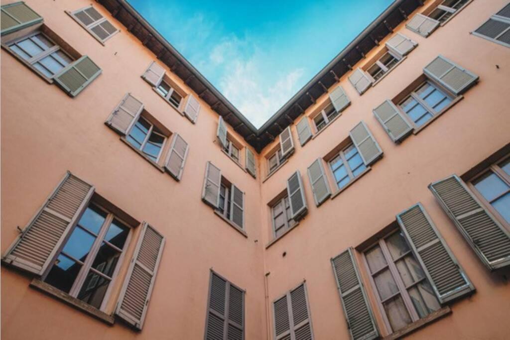 La Corte Di Costantino-Downtown Como Buitenkant foto